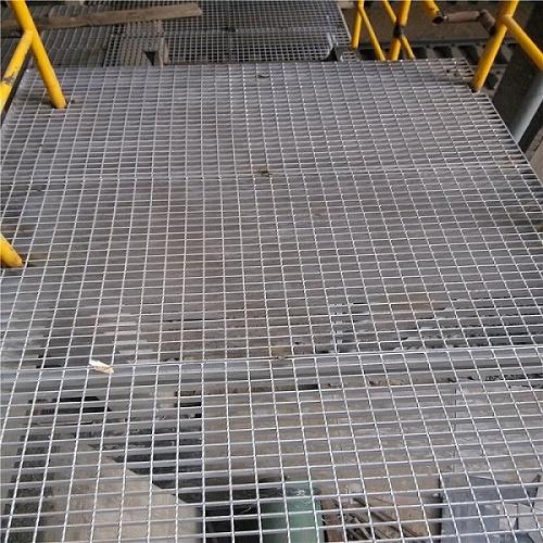 停車廠鋼格柵板材質