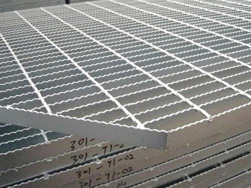 防滑<a href='http://m.xh-th.cn'>鋼格柵板</a> 防滑鋼<a href='http://m.xh-th.cn'>格柵板</a>