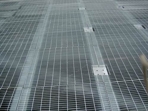 鋼格柵板平臺2 鋼格柵板平臺2