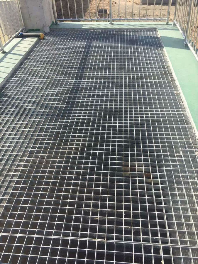 熱鍍鋅鋼格板平臺(tái)