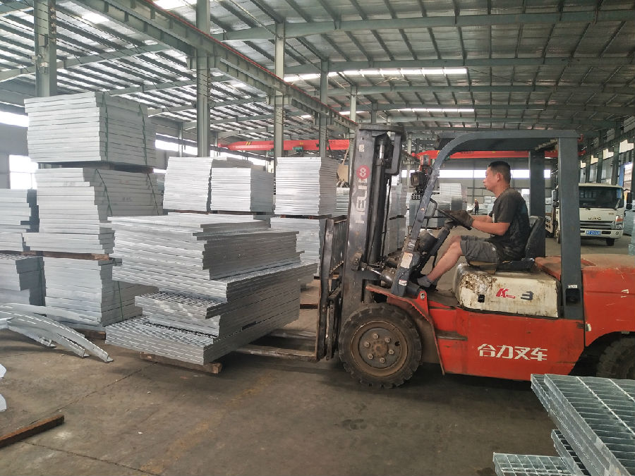 走道平臺鍍鋅鋼格柵板 走道平臺鍍鋅鋼格柵板